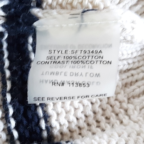 Market & Spruce Cream Sweater Black Line Detail - Picture 5 of 5